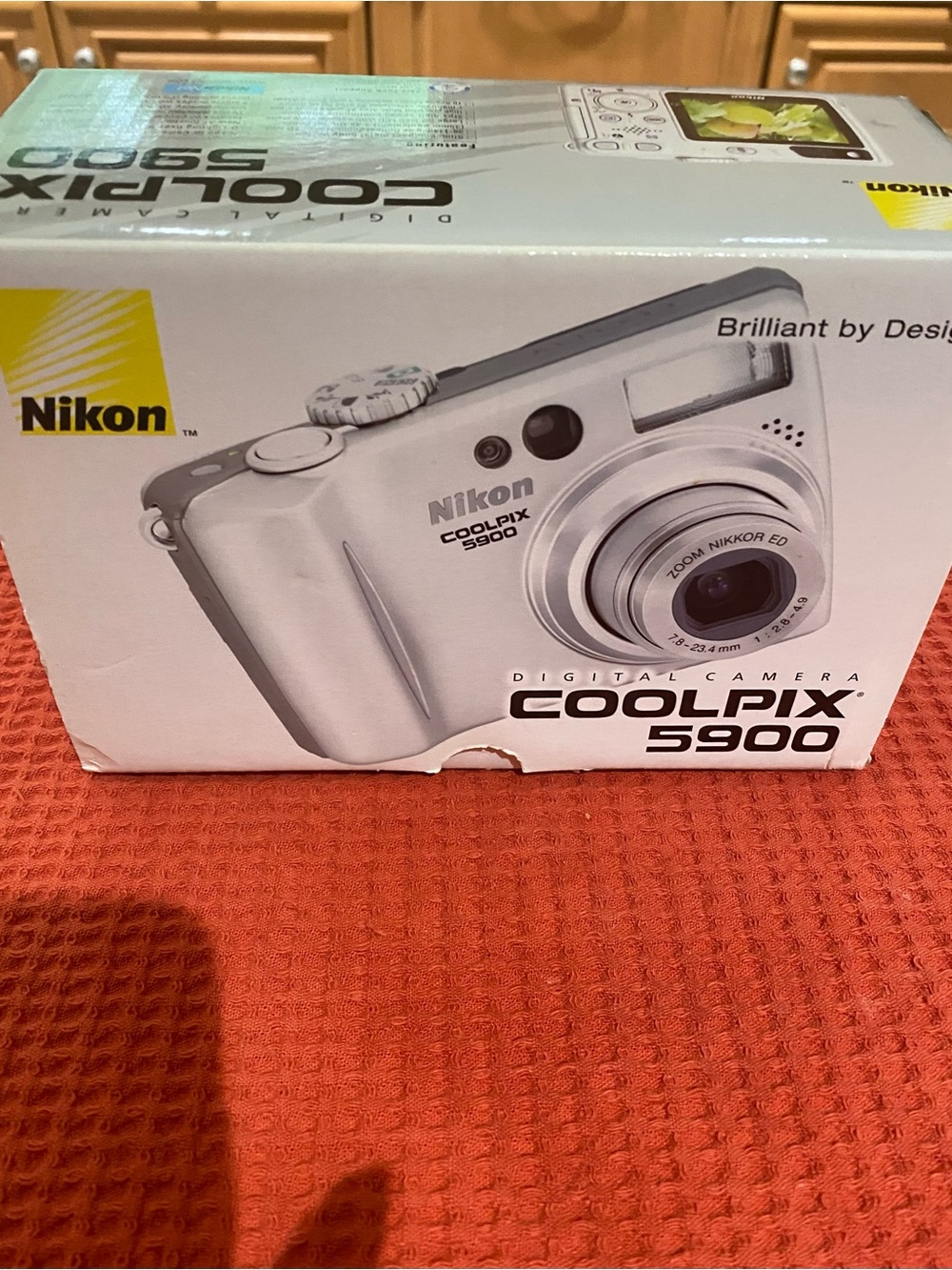Nikon Coolpix 5900 Digital Silver Camera - EUC